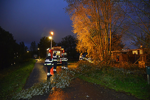 2013/273/GB 20131029 007 Ringvaart Nieuwemeerdijk stormschade.jpg